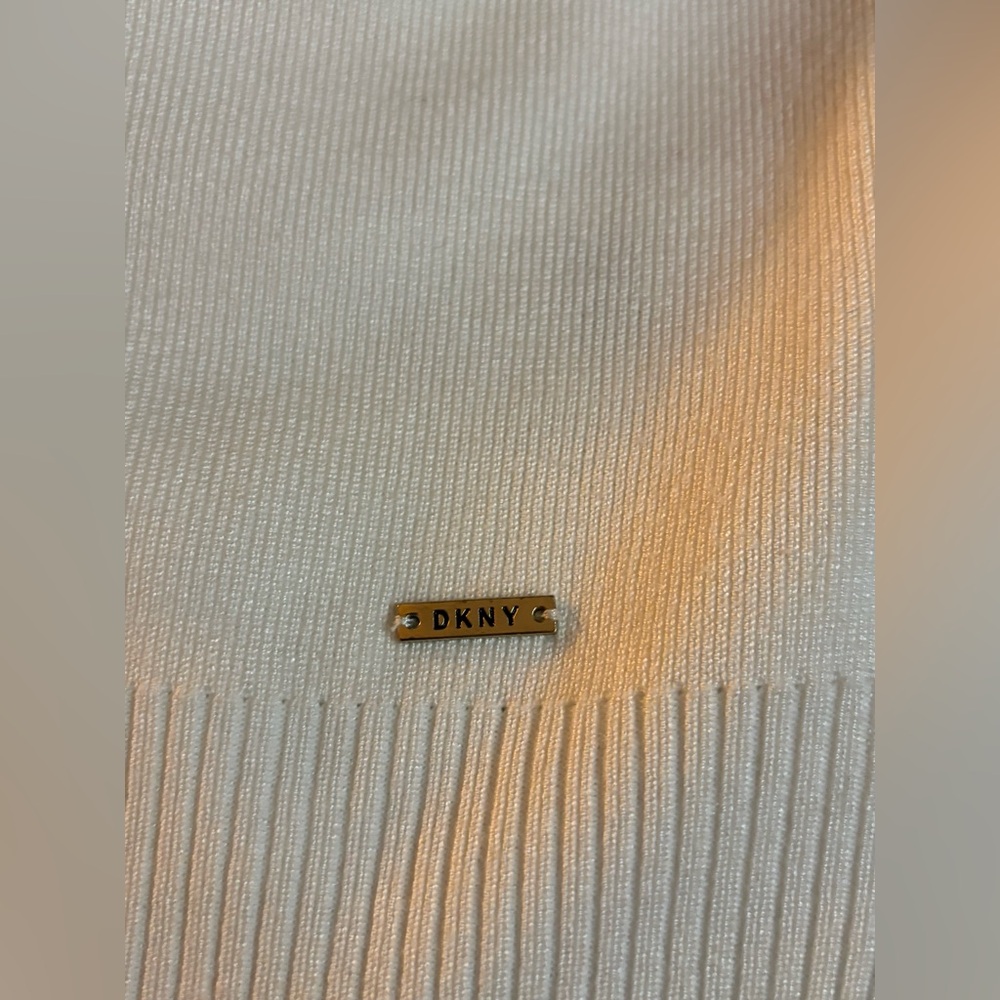 DKNY Colorblock Sweater in Black, Gray, and White Size XL - Picture 5 of 5